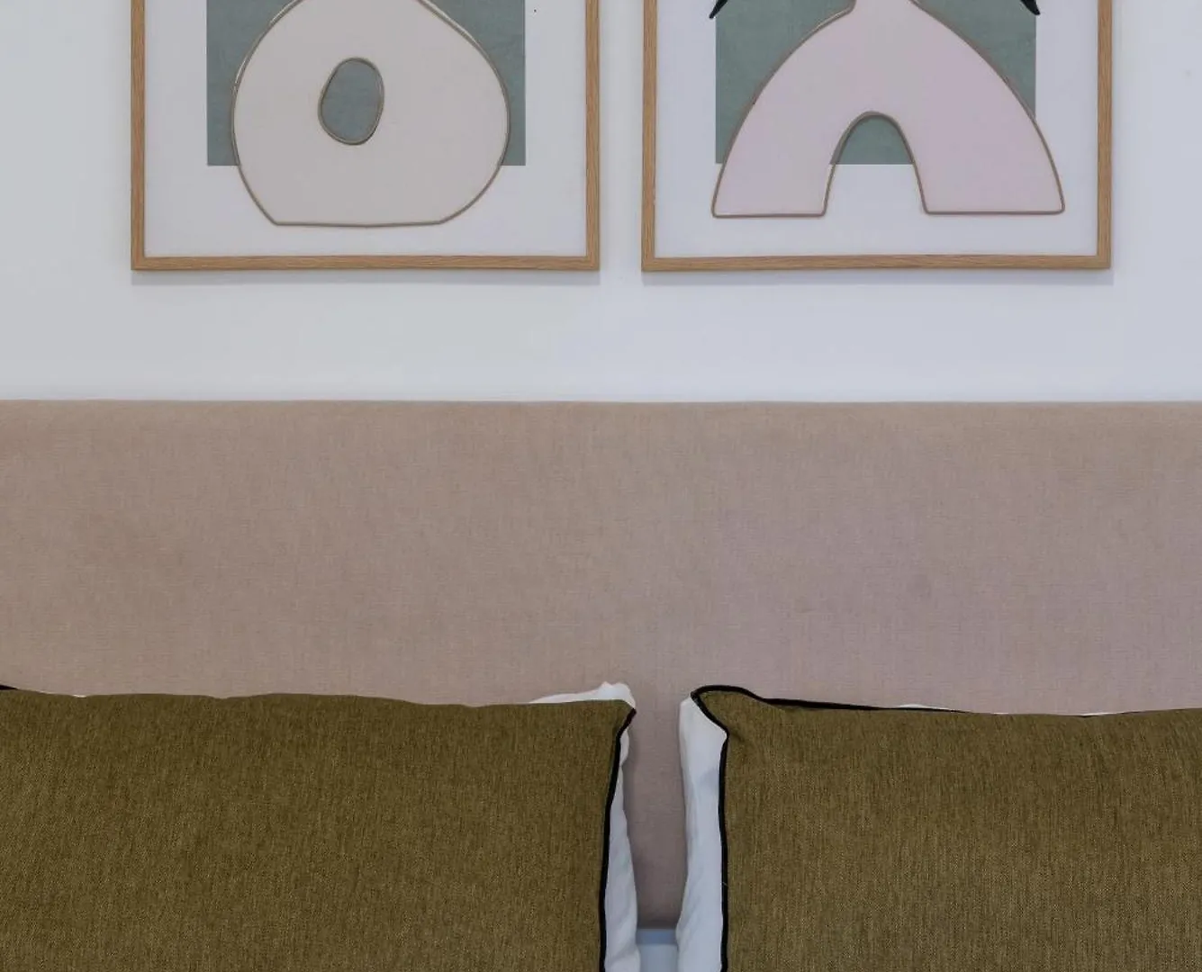 Diseno Y Comodidad En Bami Seville