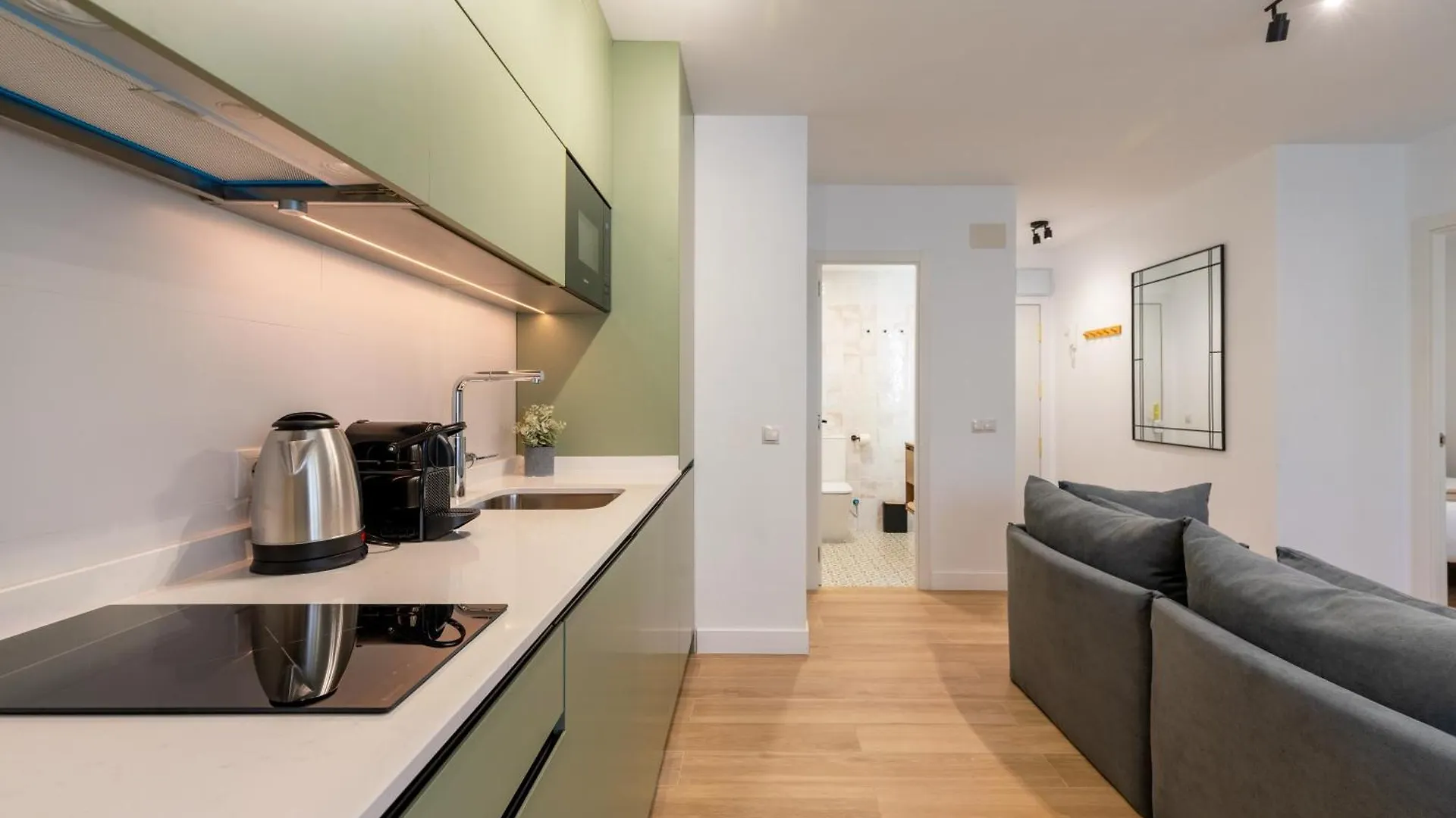 Diseno Y Comodidad En Bami Seville Apartment