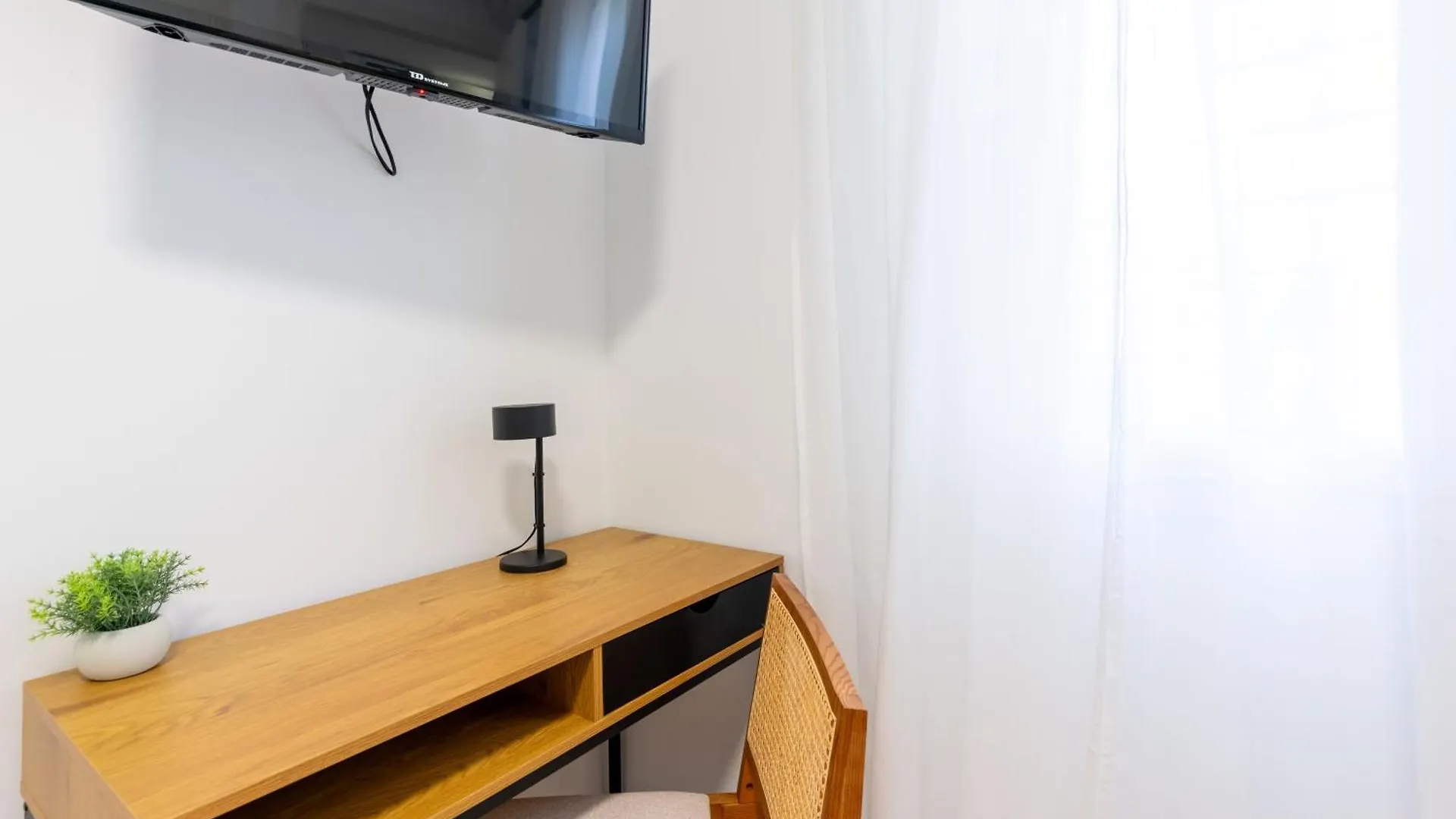 Apartment Diseno Y Comodidad En Bami Seville